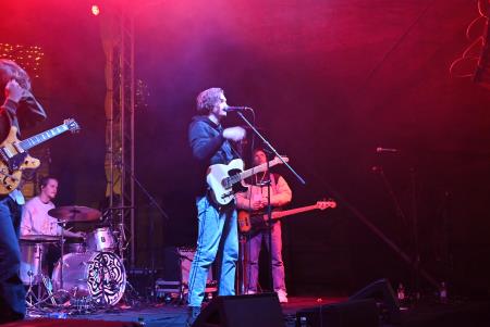 Včeraj je prvi koncert Pravljičnega Kamnik privabil število obiskovalcev (81)